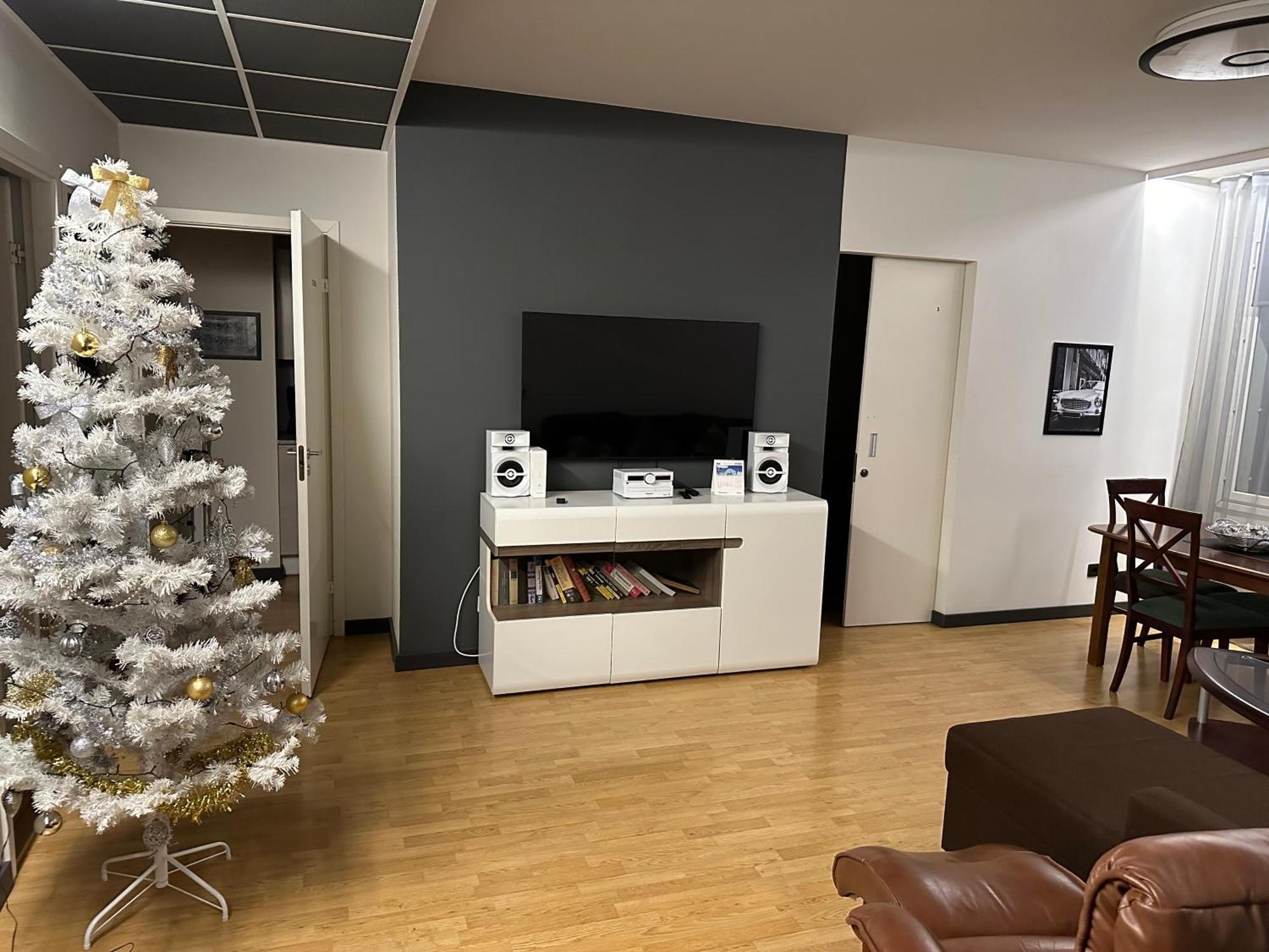 New Modern 4-room With Big Balcony And Undeground Parking In Center Of Butas *